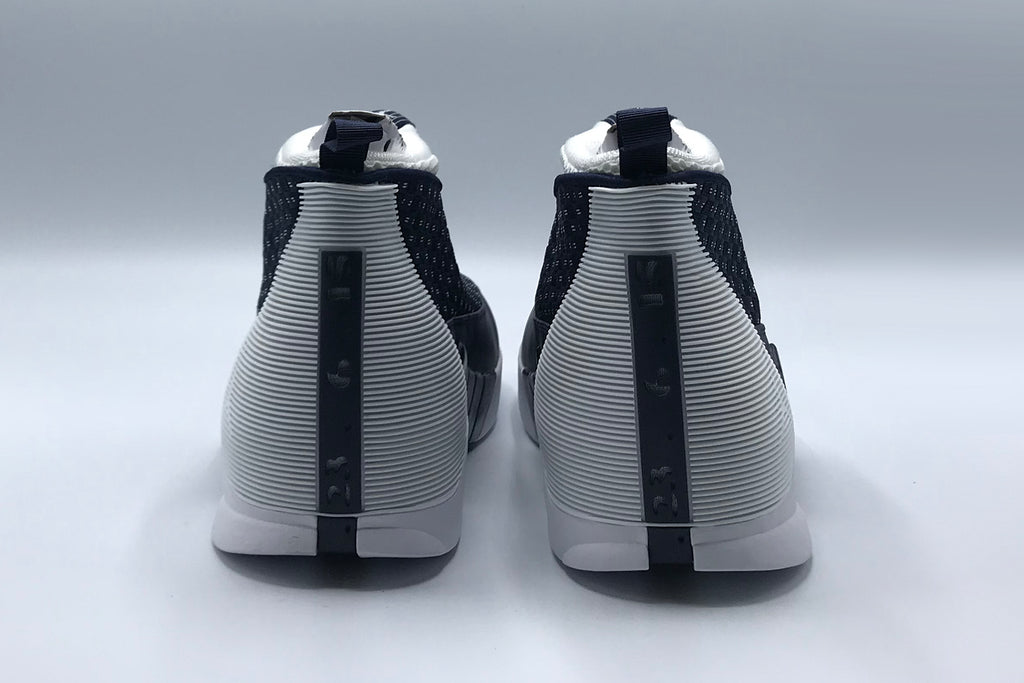 Air Jordan 15 Retro "Obsidian"