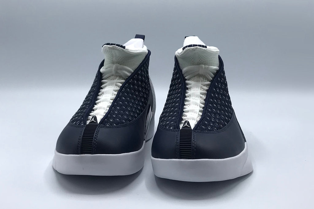 Air Jordan 15 Retro "Obsidian"